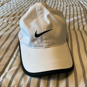 Nike women’s athletic hat